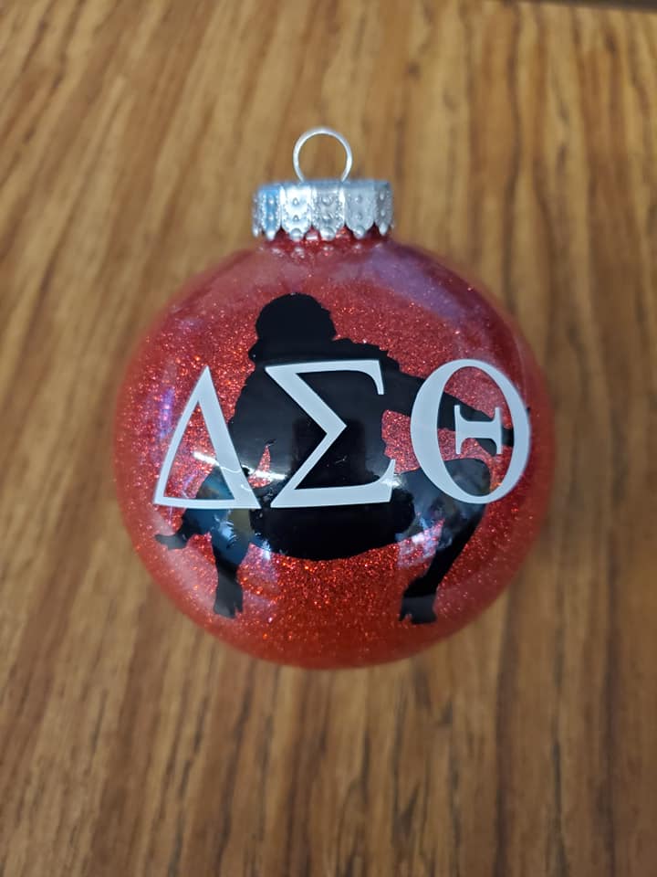 ✨ Custom Christmas Ornaments – Glitter or Painted! ✨