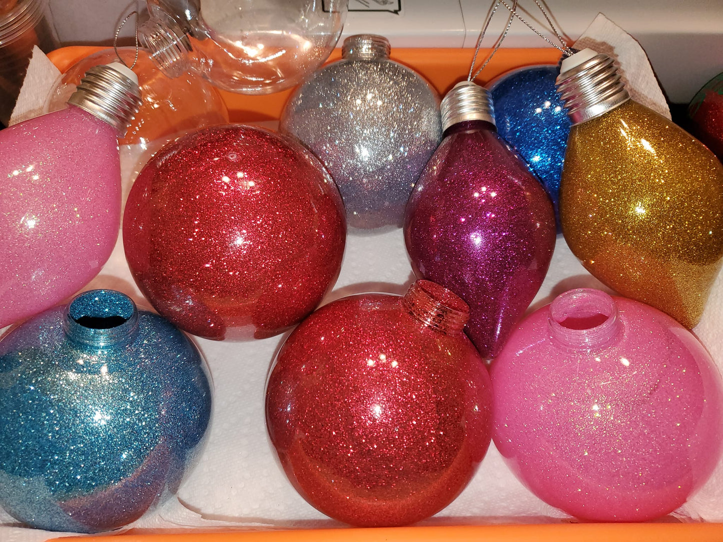 ✨ Custom Christmas Ornaments – Glitter or Painted! ✨